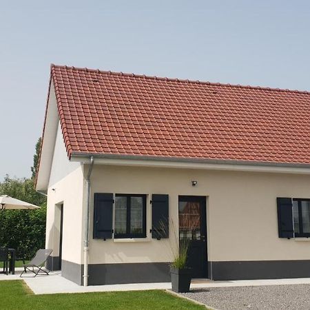 Gites Les Mondaines - Les Hirondelles Favieres  Ngoại thất bức ảnh